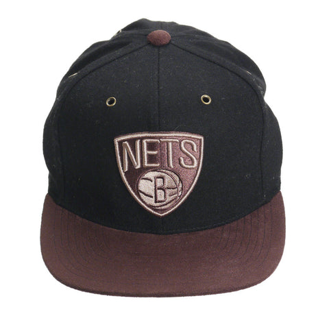 Mitchell & Ness NBA Brooklyn Nets Winter Suede Strapback