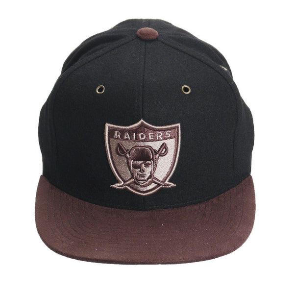 Mitchell & Ness Oakland Raiders Winter Suede Strapback